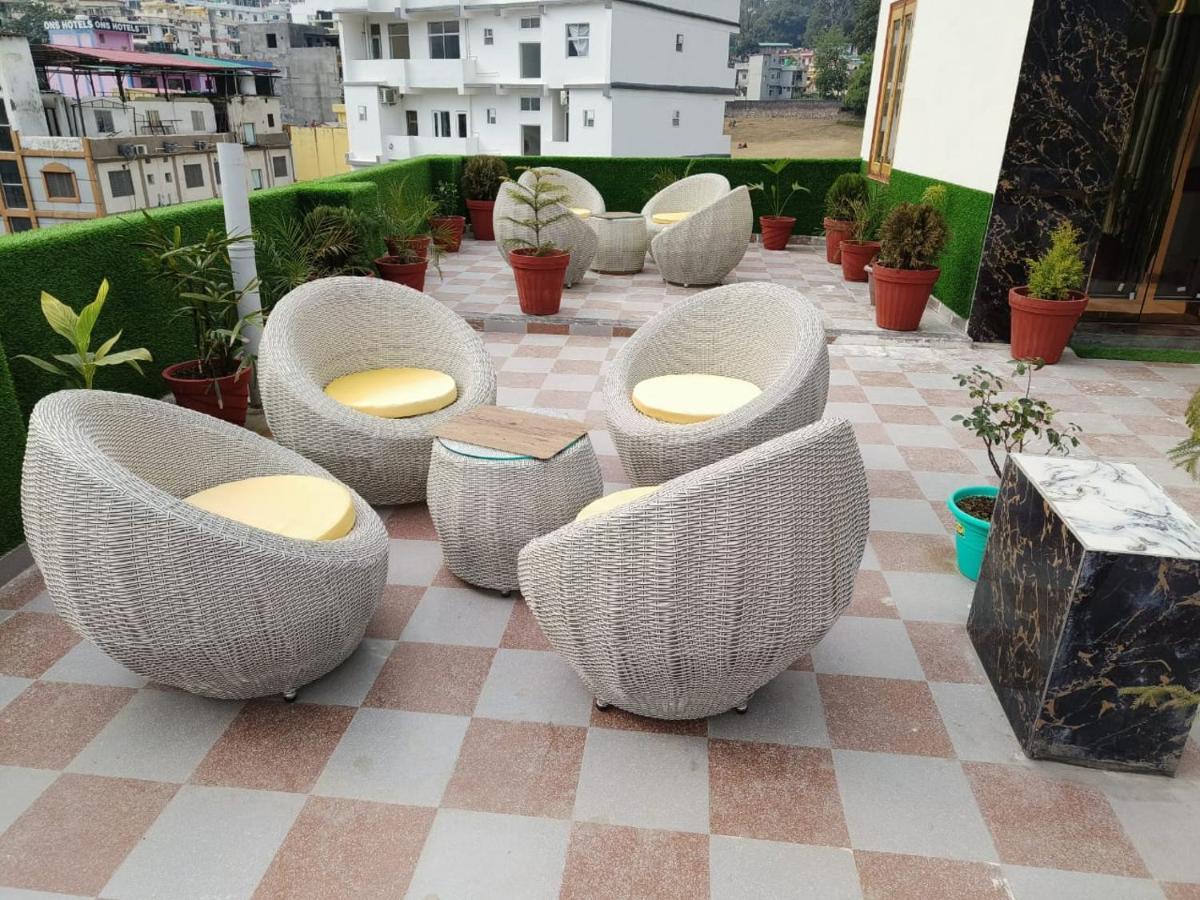 Hotel P2P Hills Rishīkesh Екстериор снимка