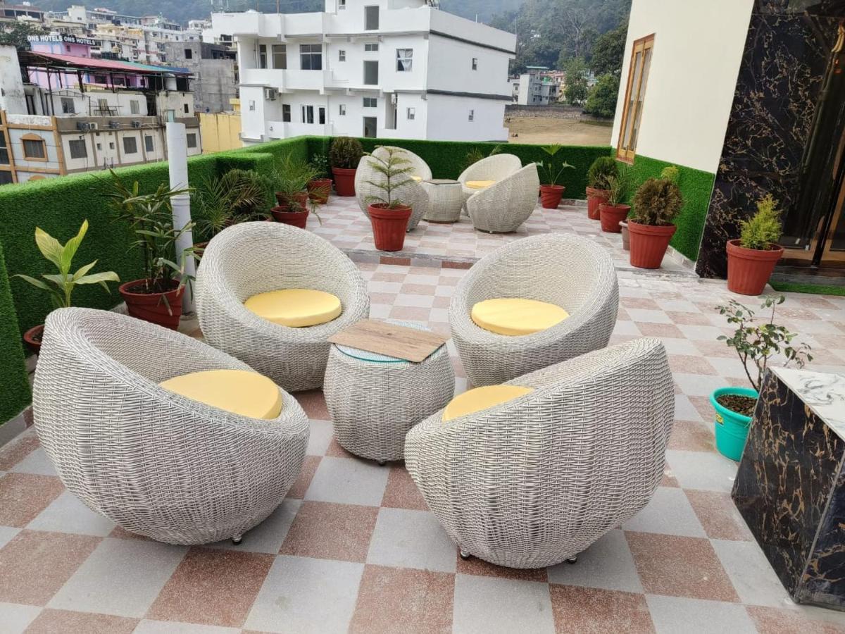 Hotel P2P Hills Rishīkesh Екстериор снимка